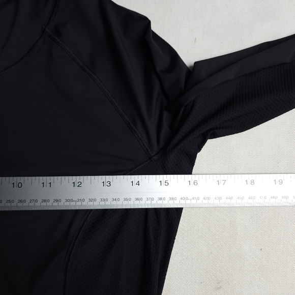 Lululemon Sleek Performance 1/2 Zip Hood Pullover - Picture 8 of 9